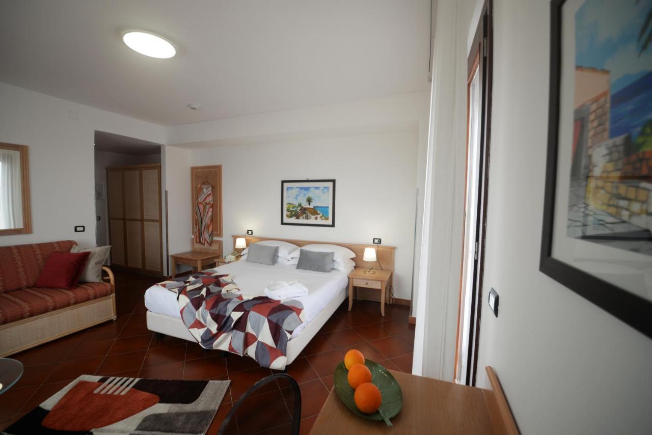 Best Western Hotel Martello LMP Екстериор снимка